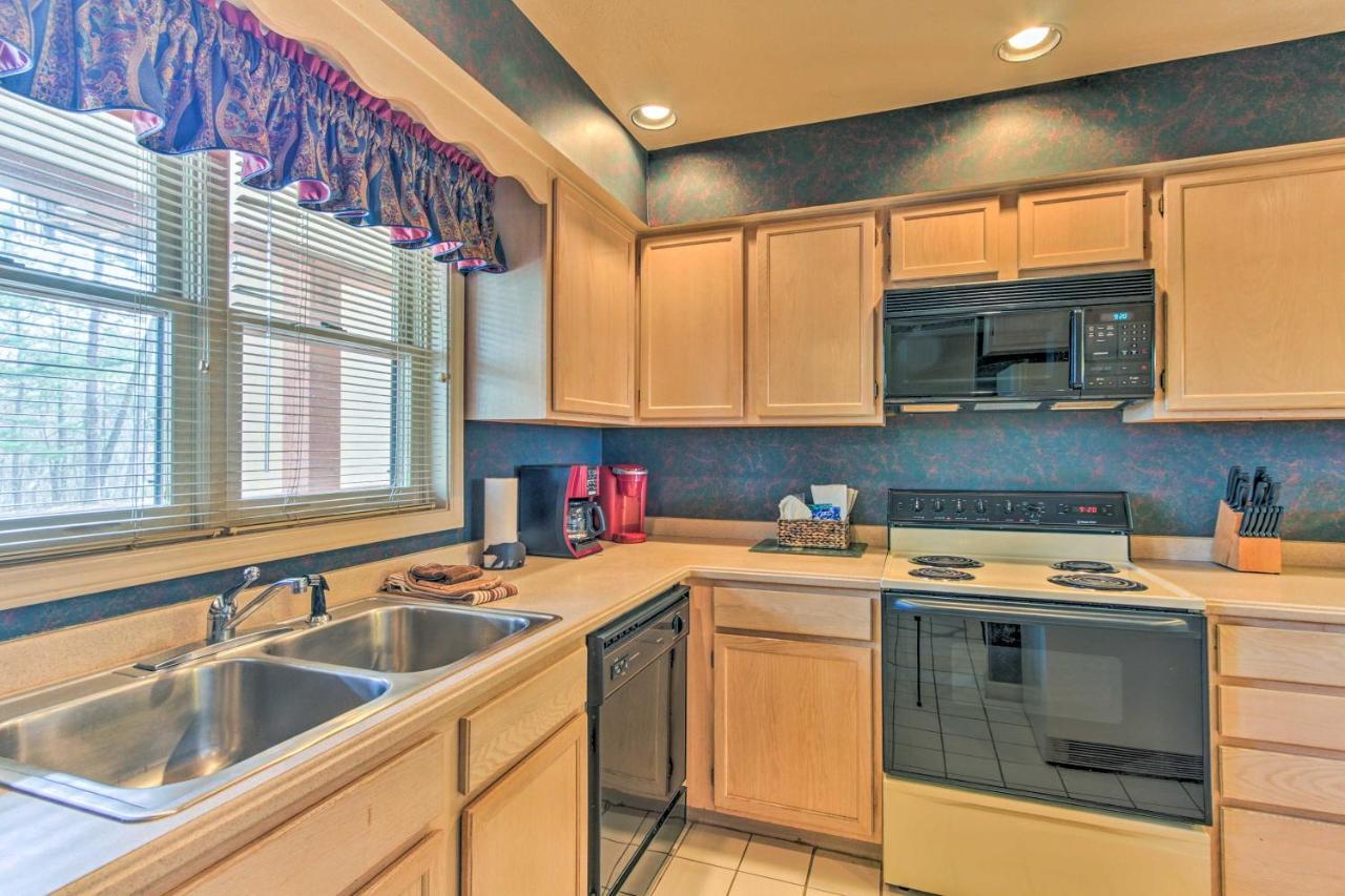 Spacious Resort Condo Central Locale By Dollywood Pigeon Forge Exteriör bild